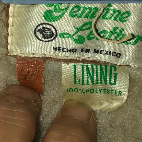 Leather Vest Made in Mexico inside pocket sz 40 defects on lease read - Picture 7 of 7